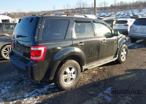 2011 Ford Escape Xlt z USA, uszkodzony, nr VIN 1FMCU9D79BKB43383